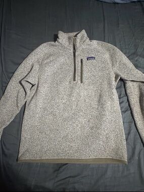 Patagonia Men’s Heather Gray Quarter-Zip Pullover Fleece